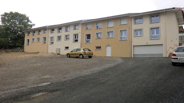 Construction de sept maisons en bande et modification d’un bâtiment existant à Saint-Chamond