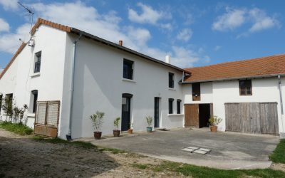 Rénovation d’un ancien corps de ferme à Saint-Etienne-le-Molard